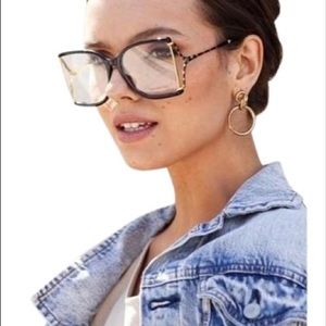 Gucci Clear Butterfly Square Sunglasses GG0592S